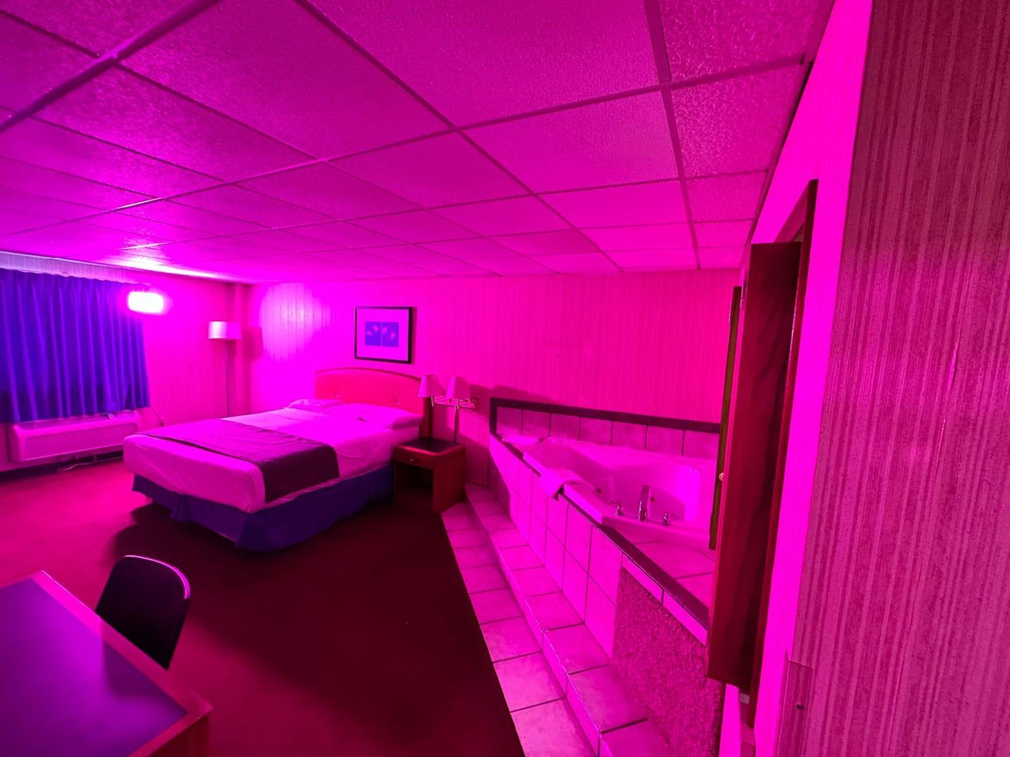 Travel Inn & Suites Emporia Luaran gambar